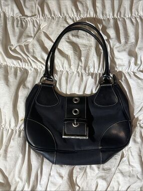 Classic Black Shoulder Bag with Buckle Accent